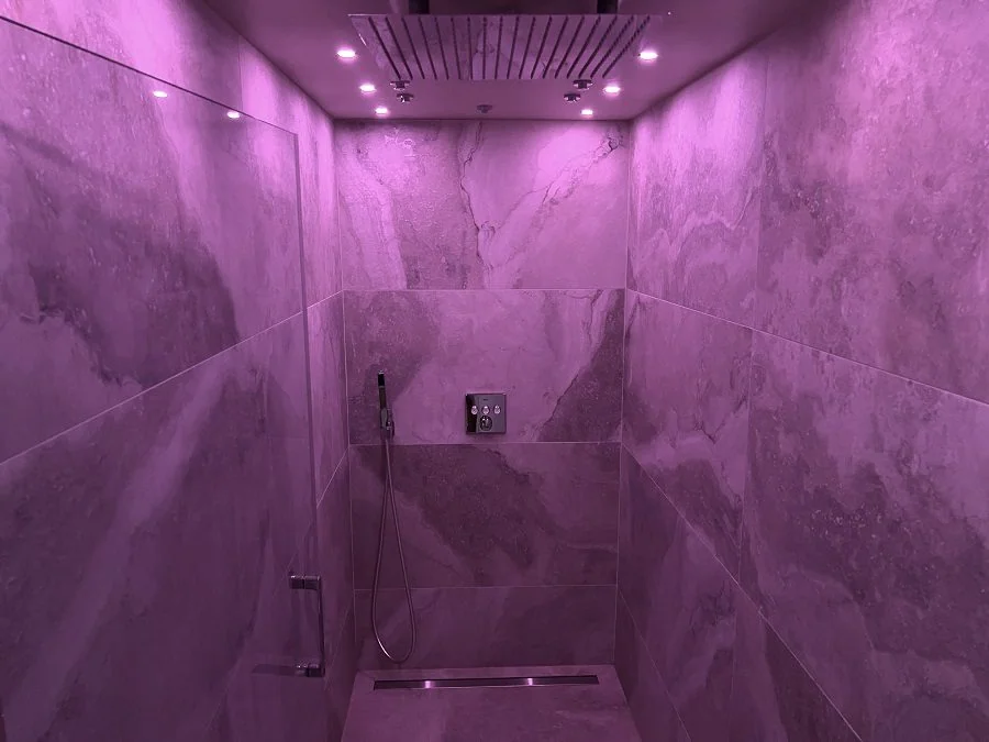 Les Suites B Spa - Suite CineOak · thumbnail 2