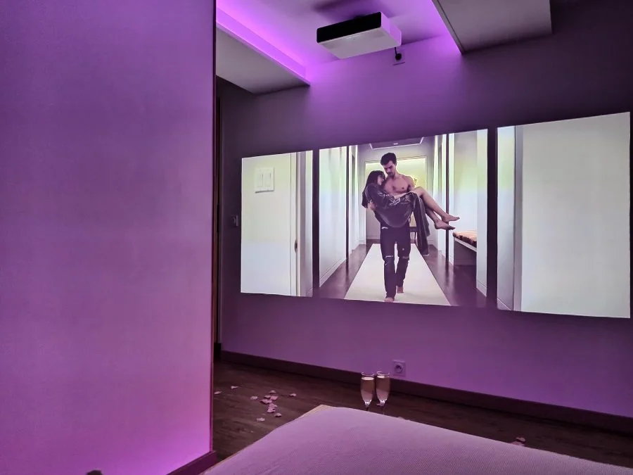Les Suites B Spa - Suite CineOak · thumbnail 3