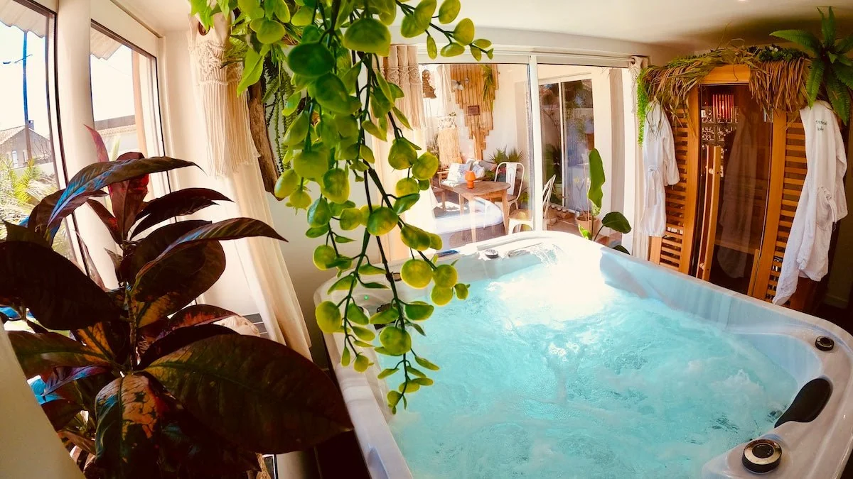 Tropical Lodge Spa · thumbnail 2