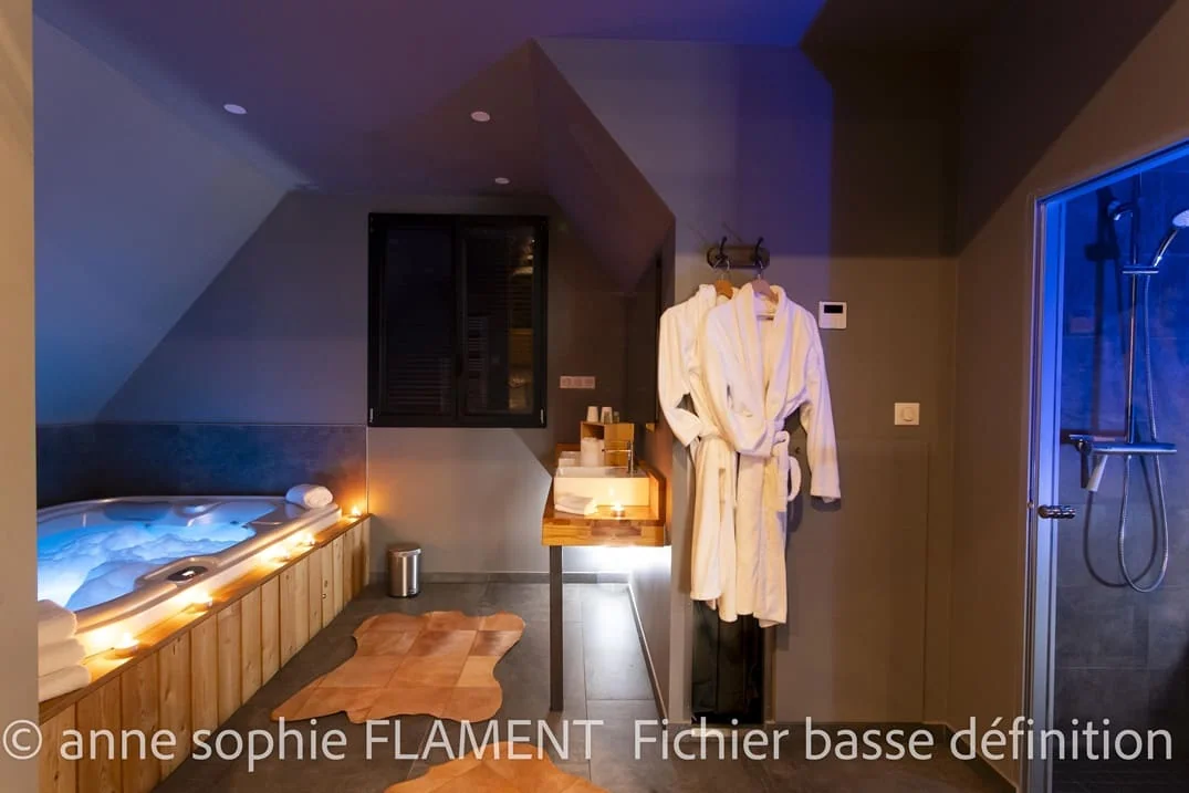 L'AVENTURE · thumbnail 2