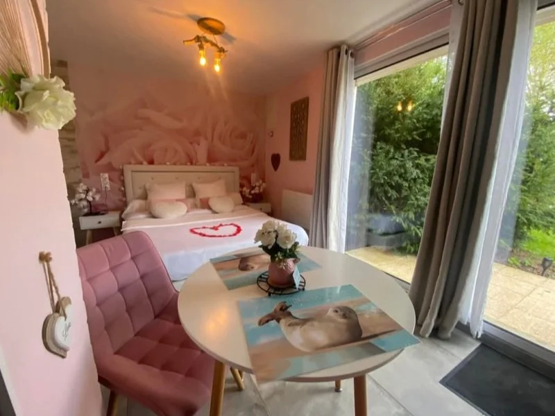 Le Nid Douillet - Chambre romantique · thumbnail 2