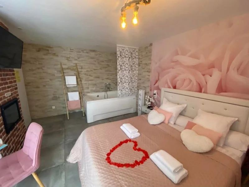 Le Nid Douillet - Chambre romantique · thumbnail 3