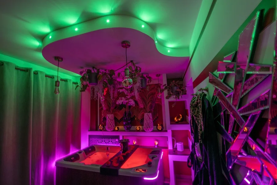 La Boudoir · thumbnail 2