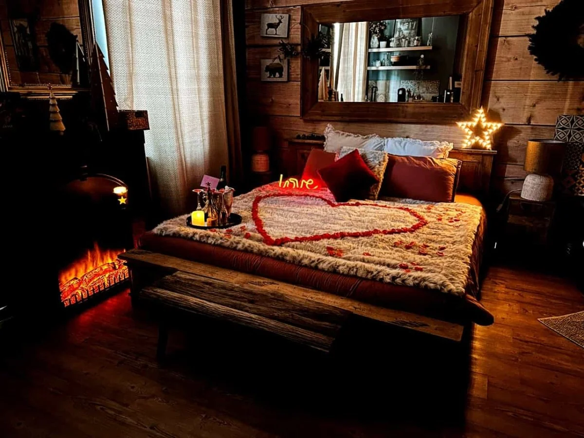 Le Chalet Romantique - Enjoy Your Life · thumbnail 4
