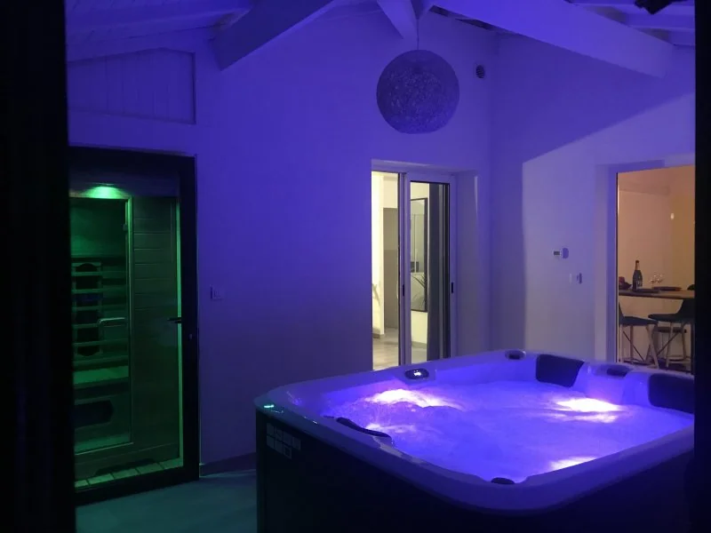 Suite Romantique - Villa Kiko · thumbnail 2