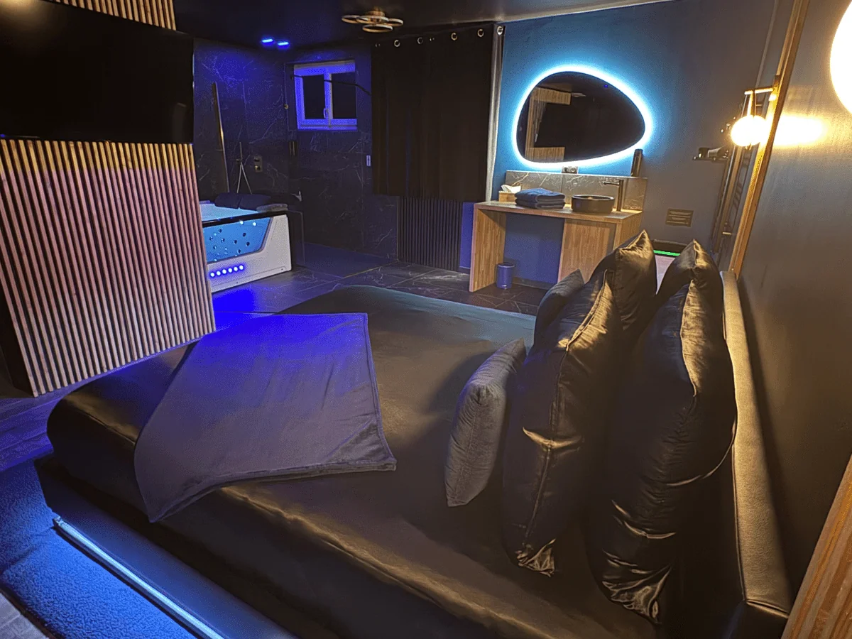 Suite Casanova - Doux Bleu Jeux · thumbnail 3