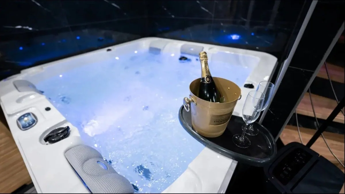 Love room Spa et Sauna - L'Elixir d'Amour · thumbnail 5
