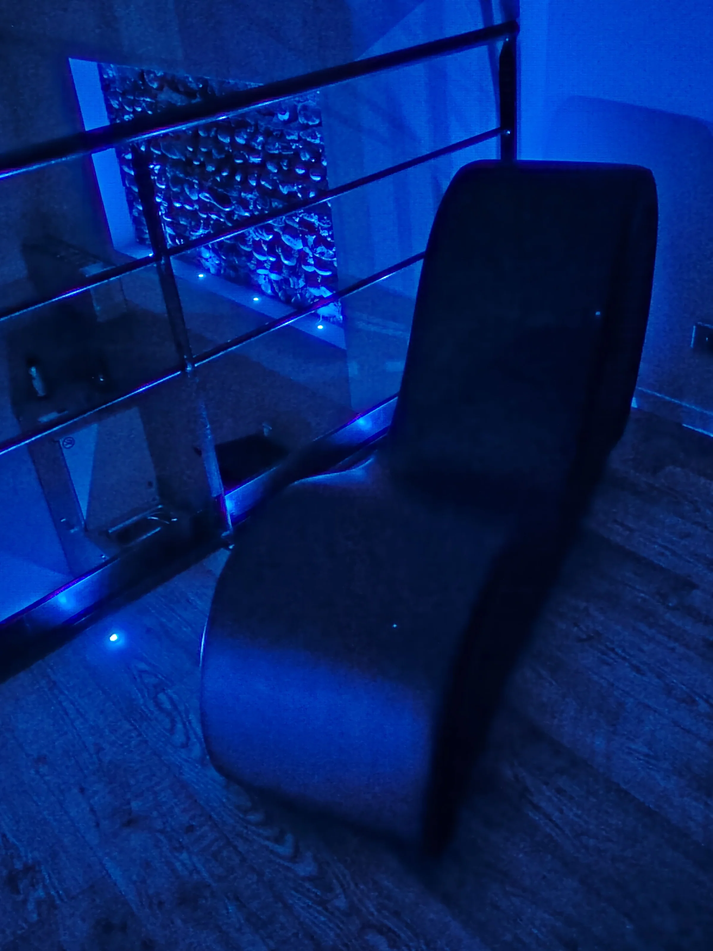 LovAlcove · thumbnail 4