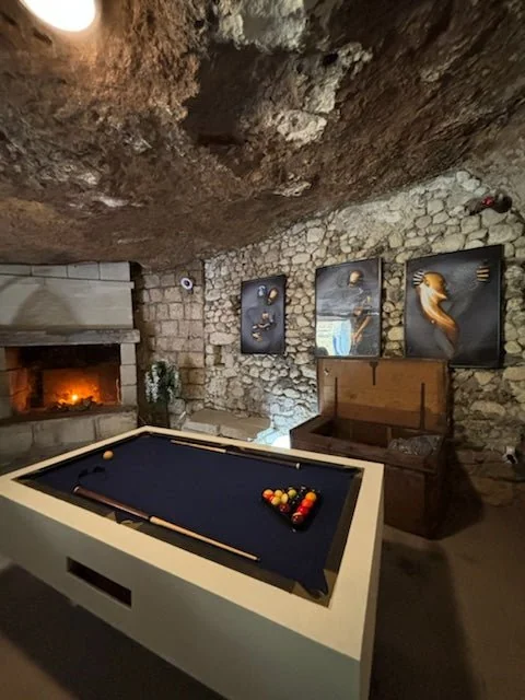 La Cave Secrète - Discret LR · thumbnail 2