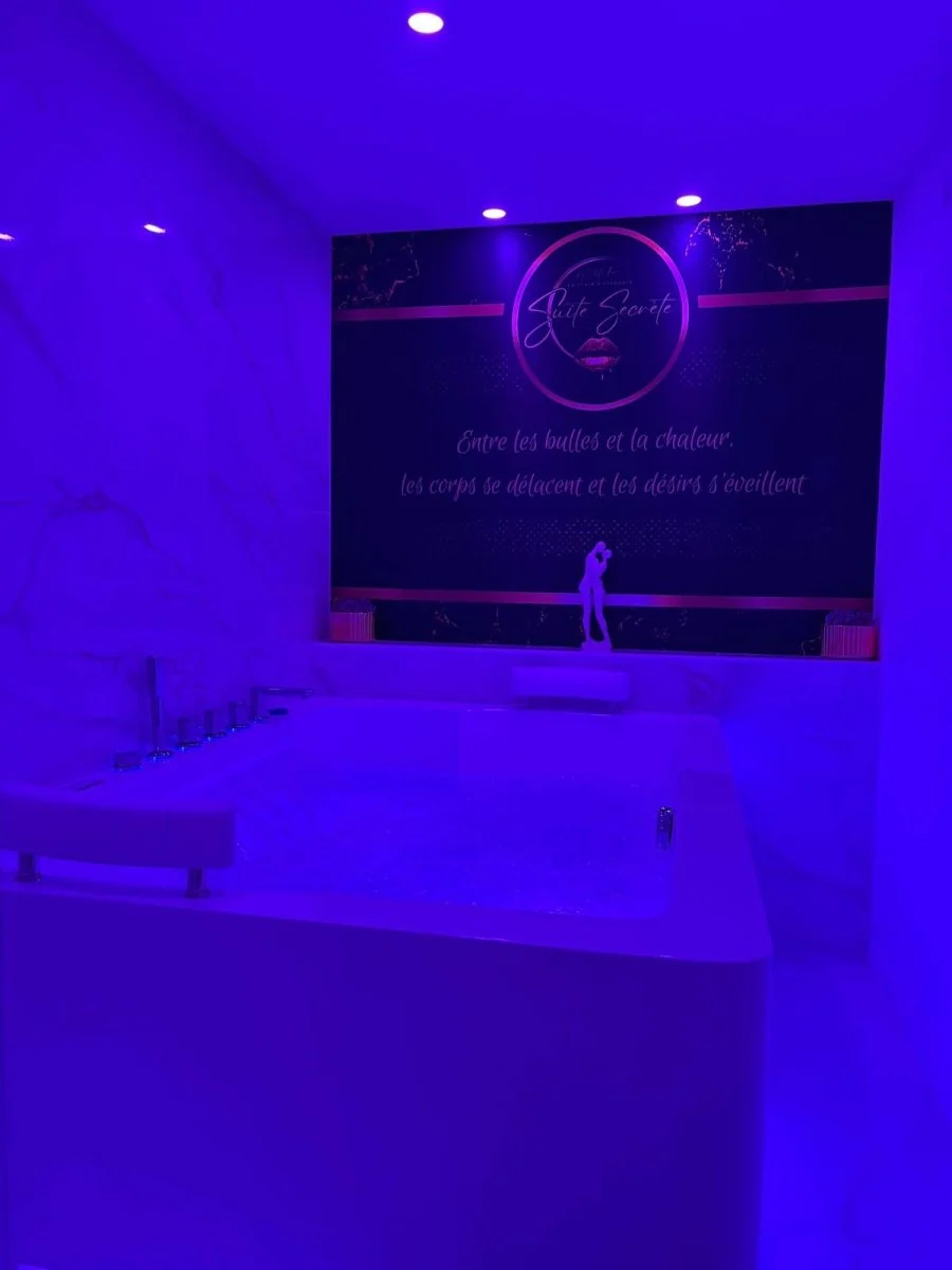 Suite Secrète - La chambre · thumbnail 3