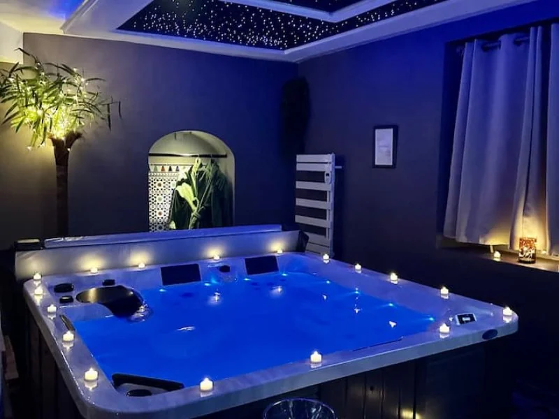 Love room avec jacuzzi - Mille et un Spa · thumbnail 2