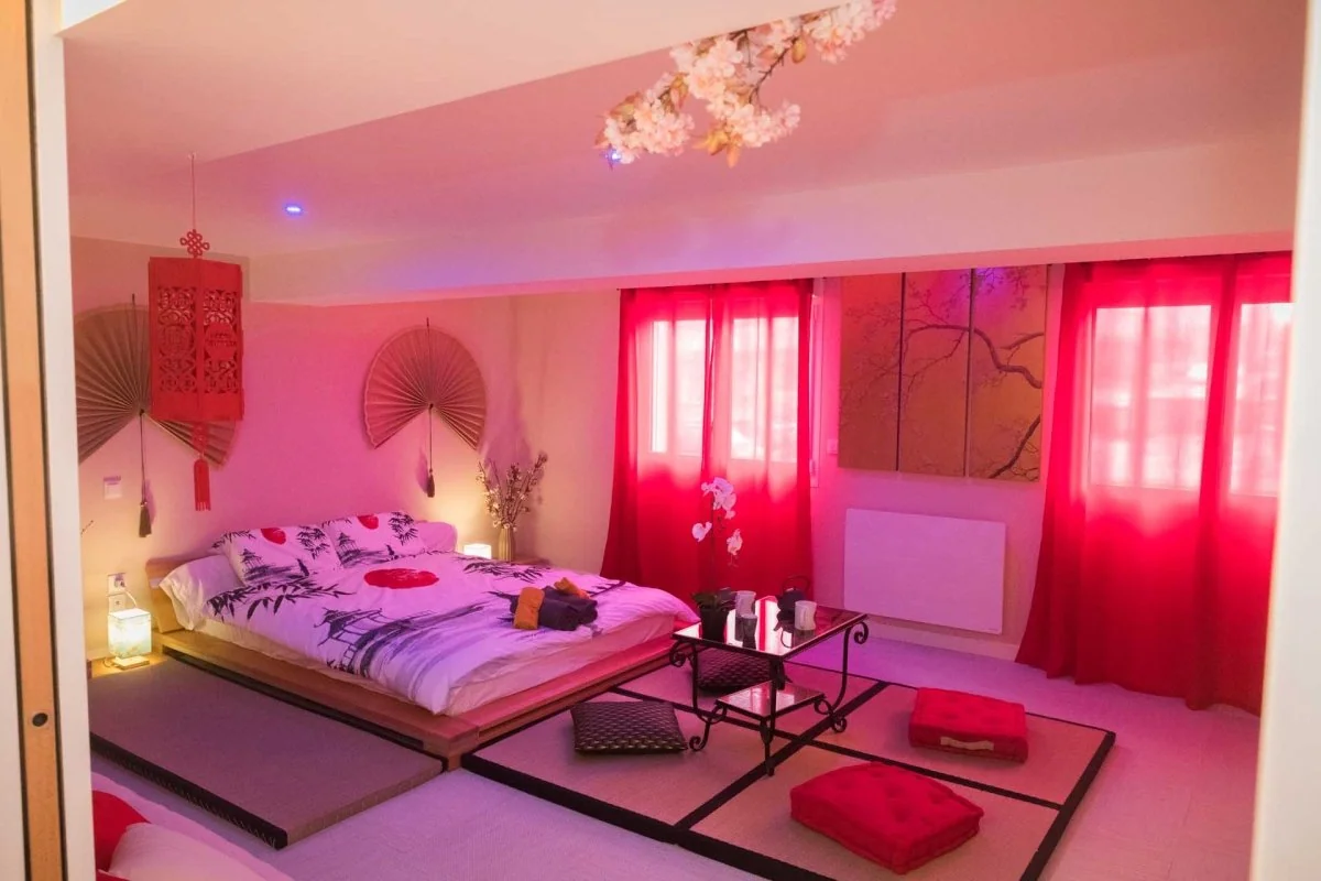Le Jade Rouge - Love Dream · thumbnail 2