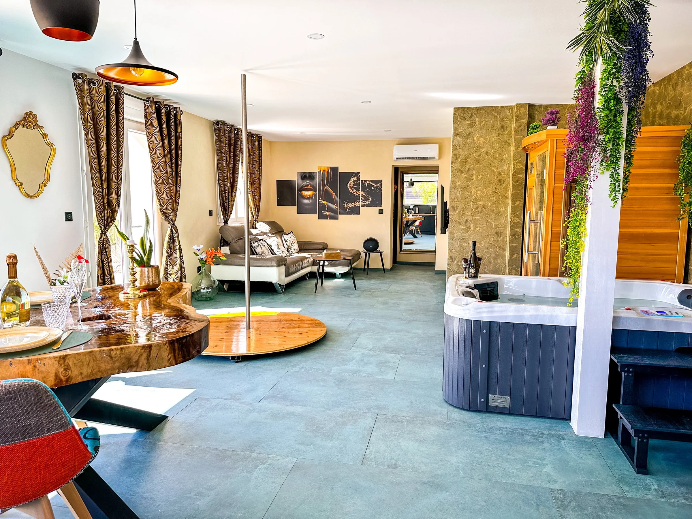 La villa des charmes · thumbnail 3