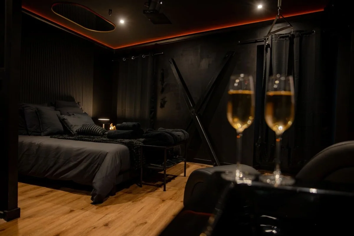 Infinityroom - La suite Black Room · thumbnail 5