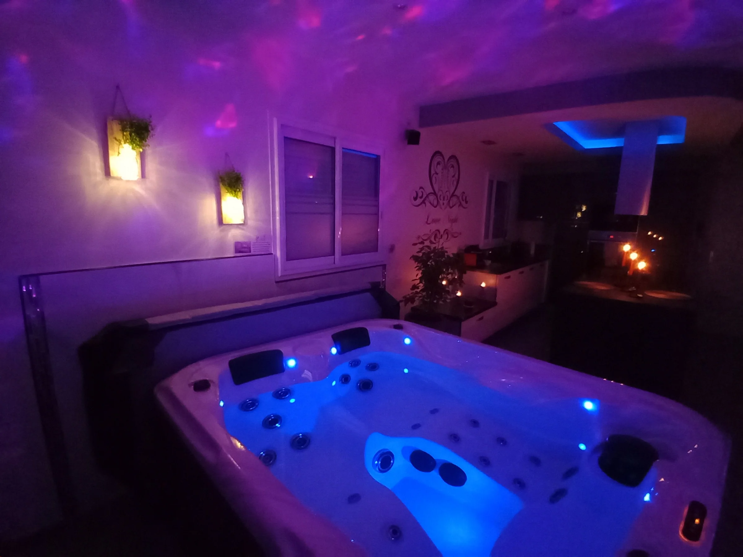 La villa - Love Night · thumbnail 4