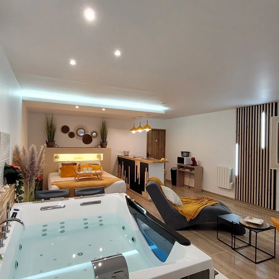 La Phine Détente - Chambre&Spa · thumbnail 2