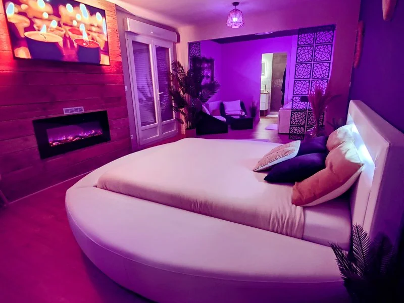 Gite romantique avec Spa privatif · thumbnail 4