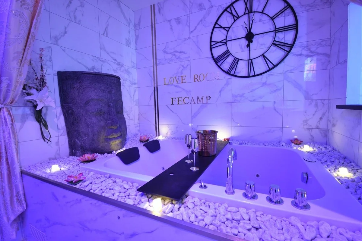 LoveRoom Fécamp - La chic et doré · photo 1