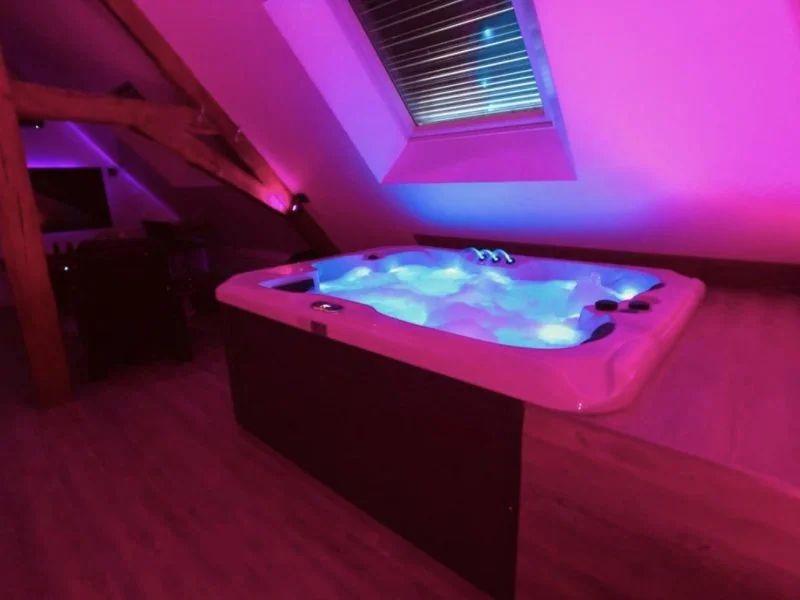 Domaine Des Trois Châteaux - Suite Jade · thumbnail 3