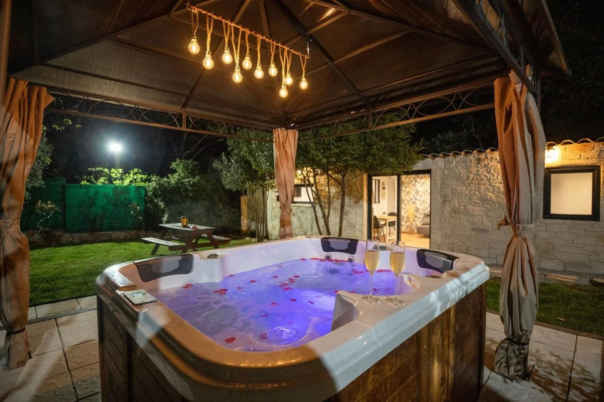 Ô Jacuzzi du Mazet · photo 1