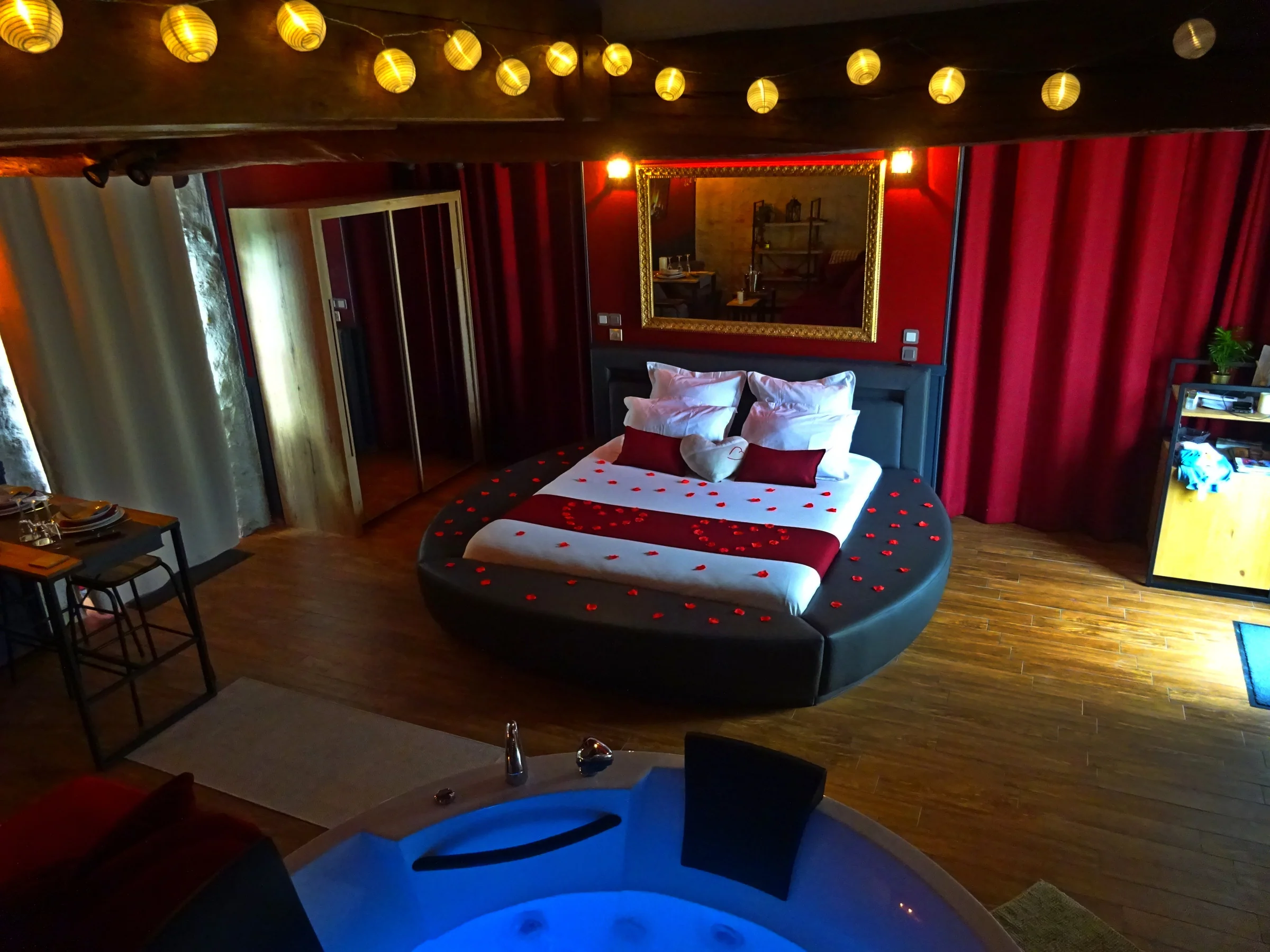 Le Boudoir de Nana · thumbnail 2