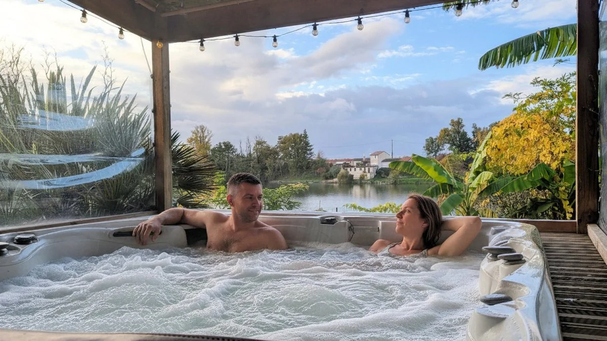 Gîte La Belle Des Rives - La Cabane Flottante · photo 1