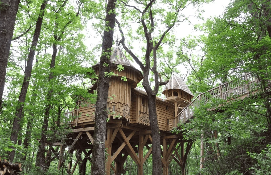 Cabane Château Spa et Sauna Puybeton · thumbnail 3