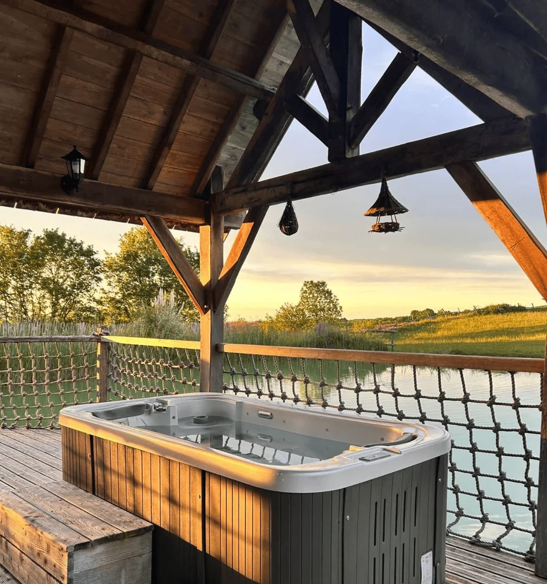 Cabane Château Spa Jumihac · thumbnail 3