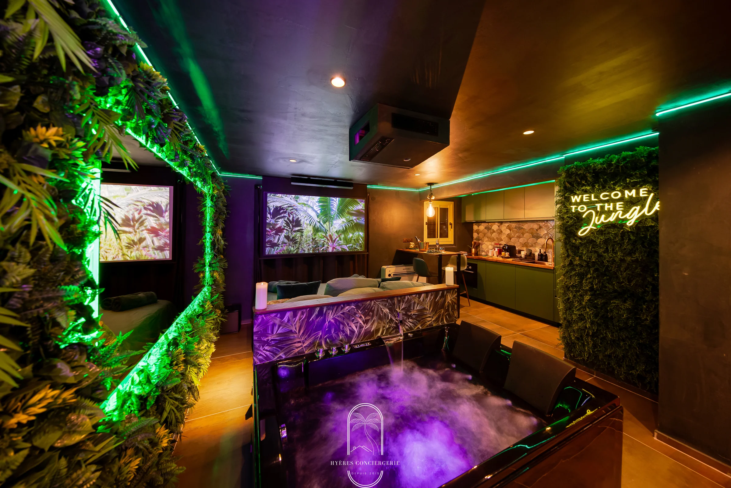 Jungle Love Room Balnéo & Cinéma · photo 1