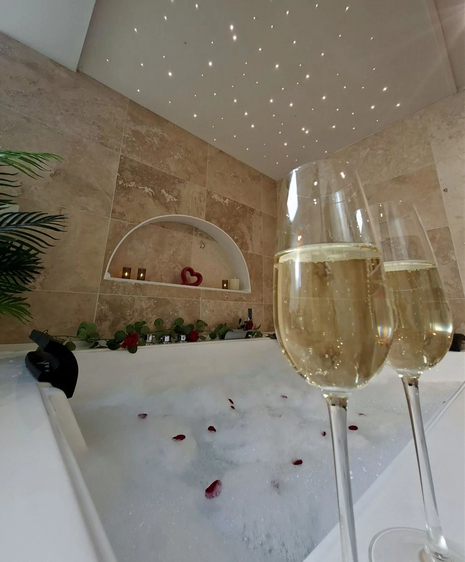 La Suite Balinaise – QuimperBnb · thumbnail 4