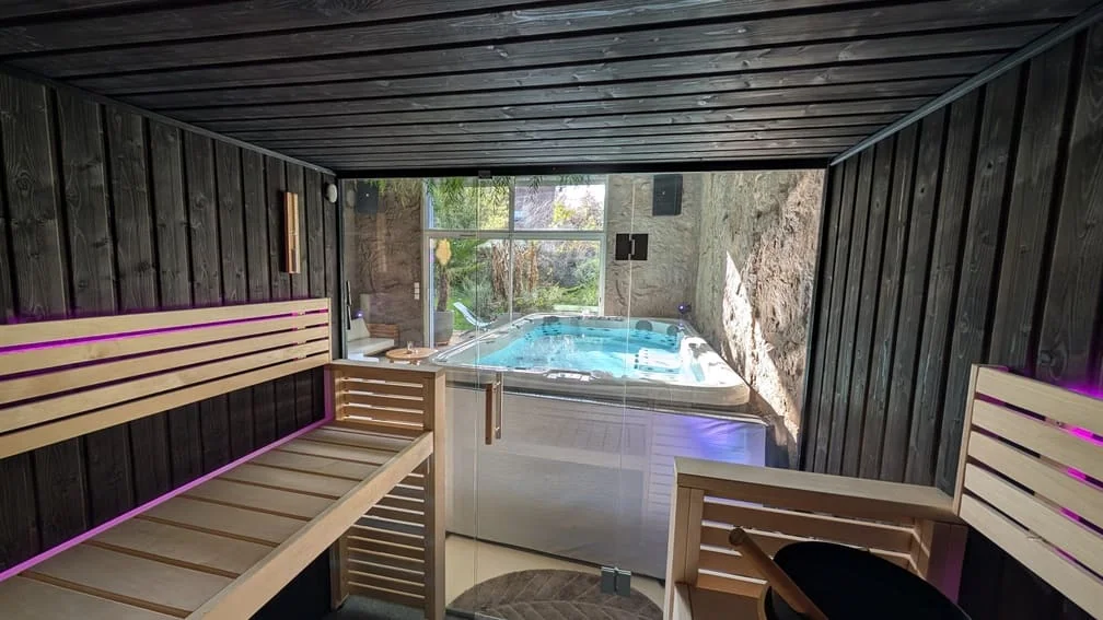 Tropic Bloom Spa & Cinema · thumbnail 5