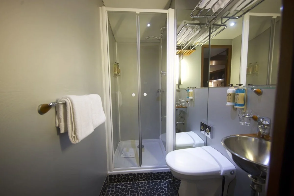 VIP Paris Yacht hôtel - Suite Romantique · thumbnail 4