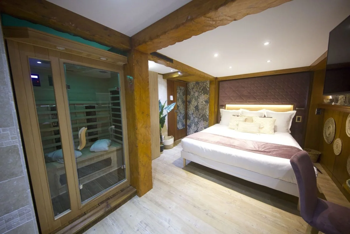 VIP Paris Yacht hôtel - Suite Bali · photo 1