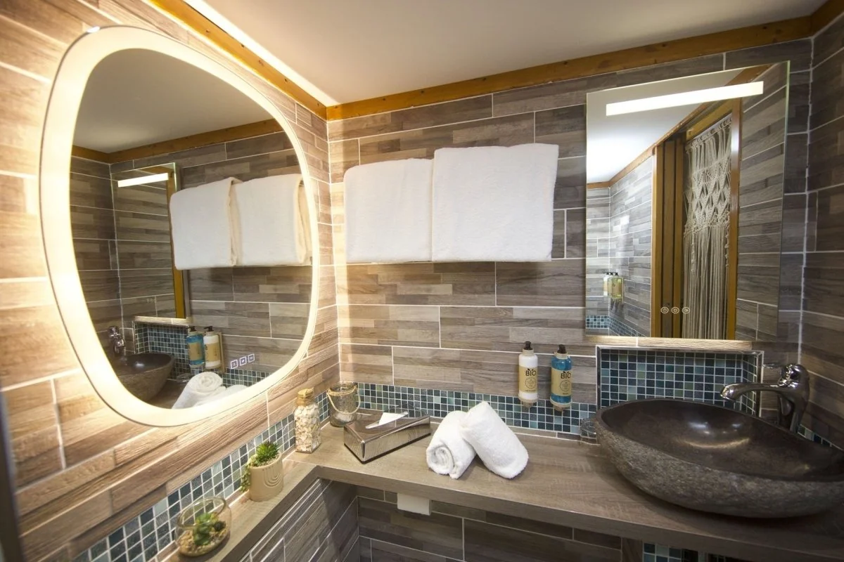VIP Paris Yacht hôtel - Suite Bali · thumbnail 5