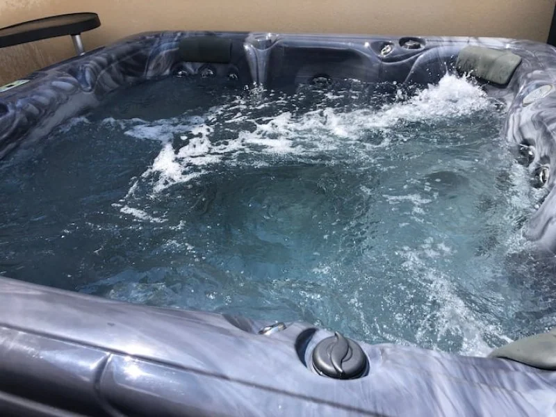Gîte avec jacuzzi totalement privé Hébergement 4 Étoiles avec Spa · photo 1
