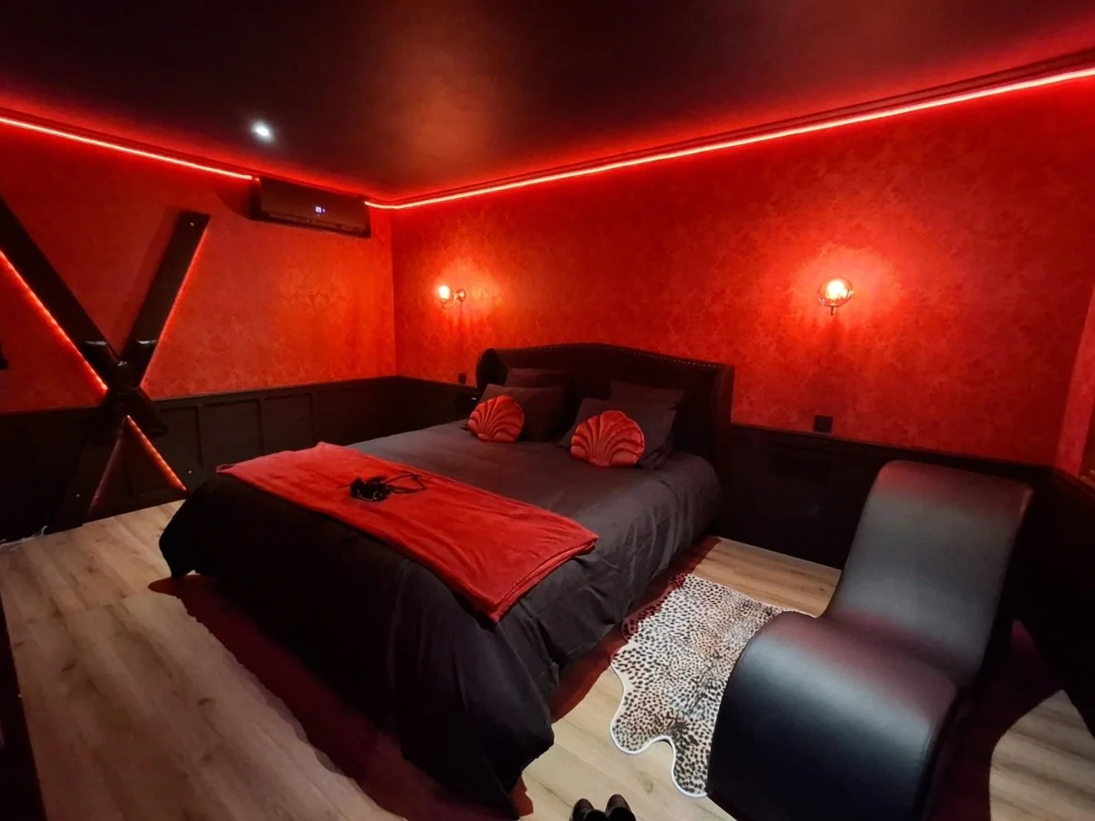 L'Instant X - La Villa 1900 · thumbnail 2