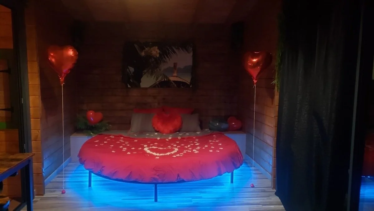 Tropical Spa - Le Chalet · thumbnail 4