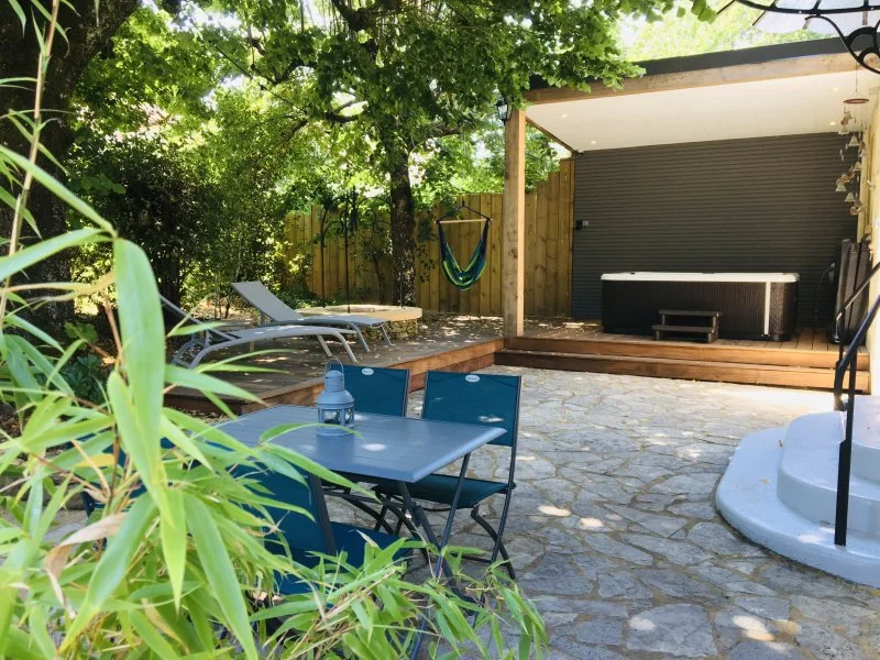 Suite dans les hauteurs - Maison Tournesol · thumbnail 3