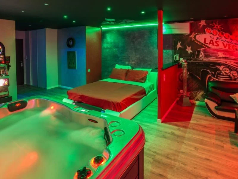 American Spa Motel · thumbnail 3