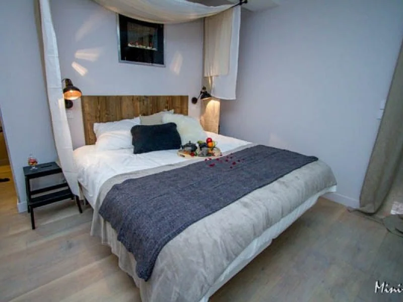 Chambre avec jacuzzi - Love Loft · thumbnail 4