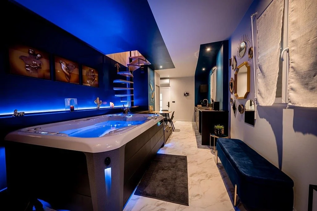 Love House · photo 1