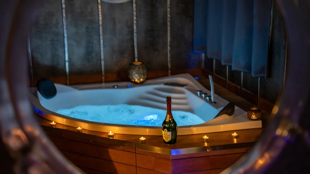 Boat Spa  - Nuits et Spa · thumbnail 4