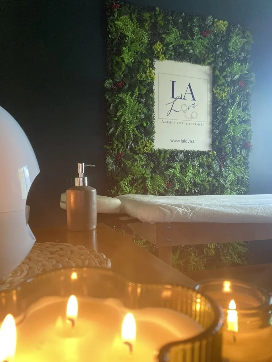 La Love · thumbnail 2