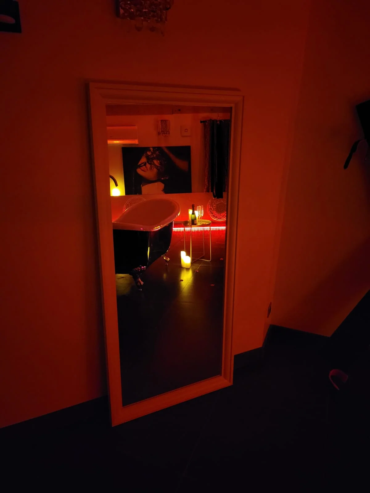 La chambre des tentations · thumbnail 5