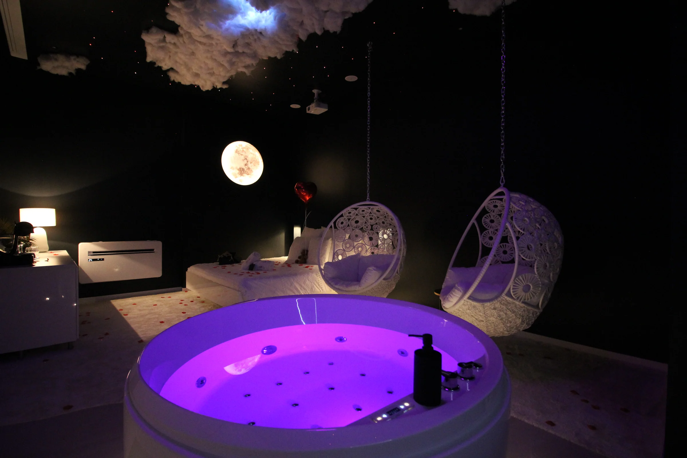 Love room proche de Lyon - Suite Air · photo 1