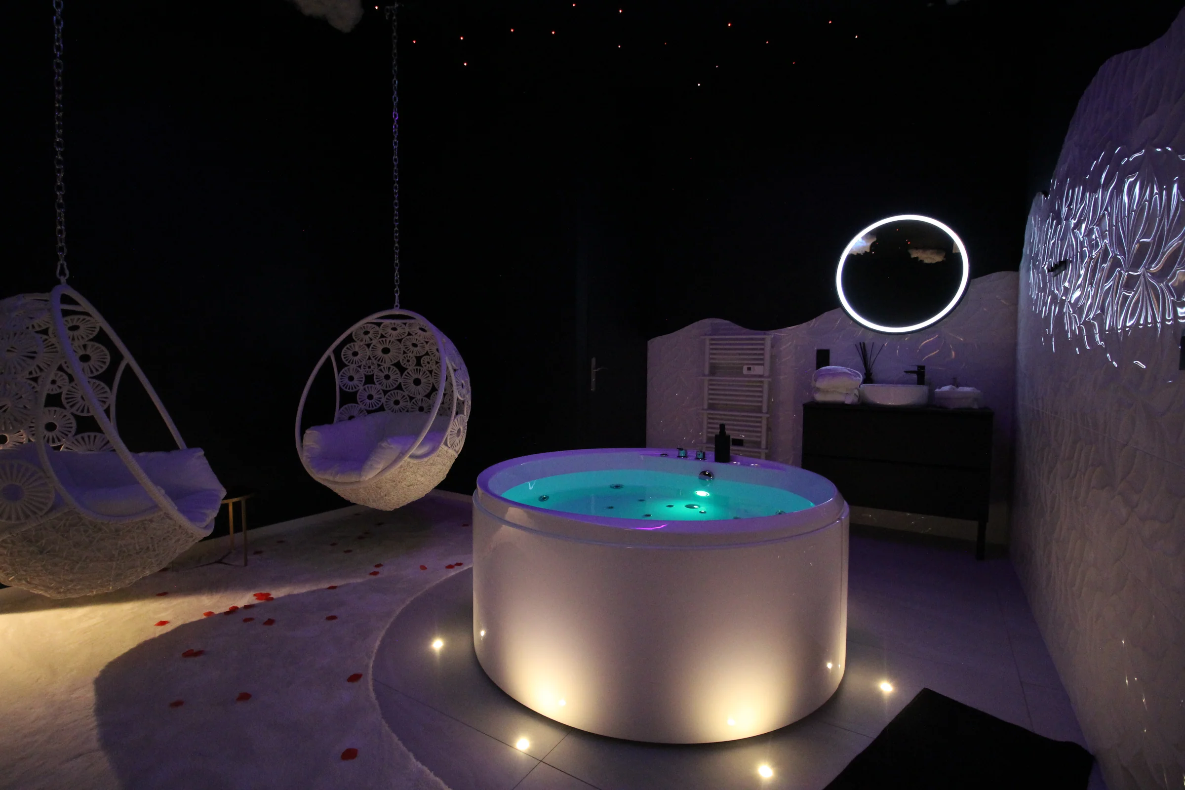 Love room proche de Lyon - Suite Air · thumbnail 2