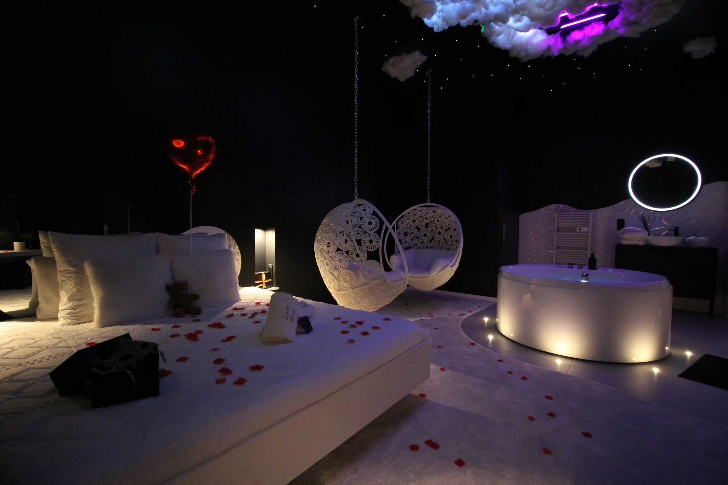 Love room proche de Lyon - Suite Air · thumbnail 3